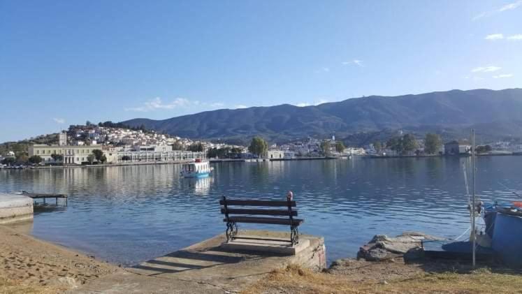 포로스타운 Sunray Studio In Poros 아파트 외부 사진